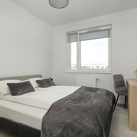 Apartamento Air-conditioned With Parking And Balcony By Renters Wrocław