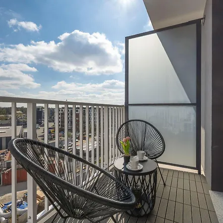 Air-conditioned With Parking And Balcony By Renters Apartamento *
