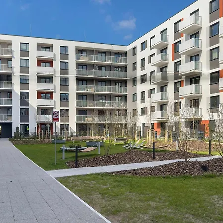 Air-conditioned With Parking And Balcony By Renters شقة